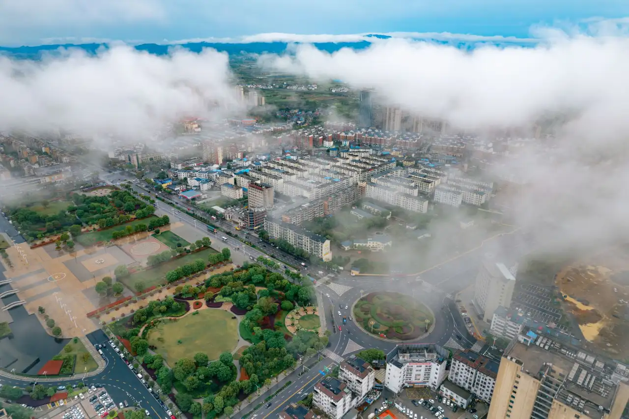 2024年扬州商贸服务市场家用百货产品价格走势分析